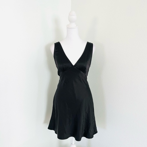 Princess Polly Nellie Dress - Picture 4 of 6